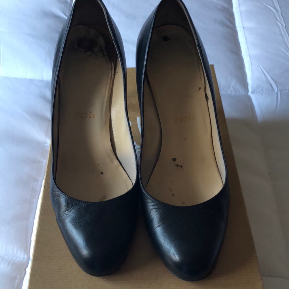 Christian Louboutin simple pump 85